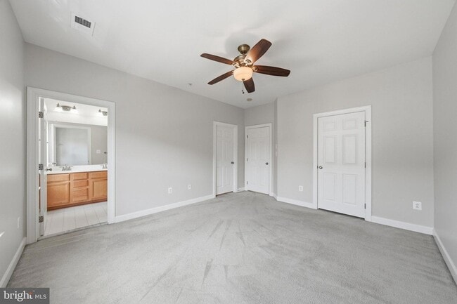 Building Photo - 8921 Amelung St