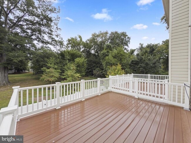 Building Photo - 7425 Willow View Ln