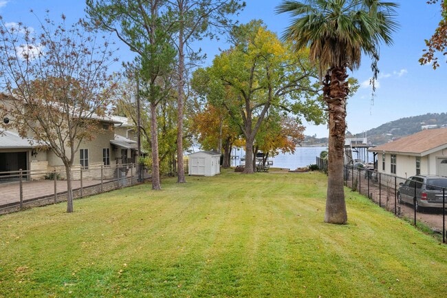 Building Photo - 316 Beach Dr