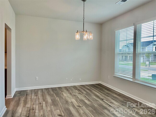 Building Photo - 3174 Laurel Brk Dr