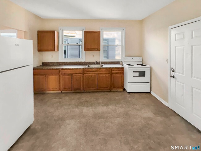 Building Photo - 34 Wolcott St