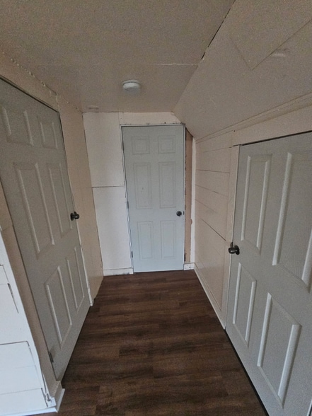 Building Photo - 2690 S 10th St