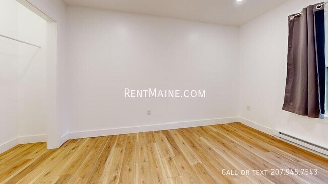 Building Photo - 167 Kennebec Rd