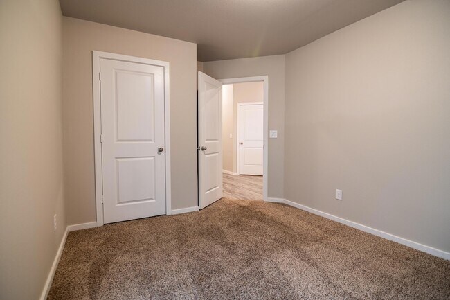 Building Photo - 1626 133rd St