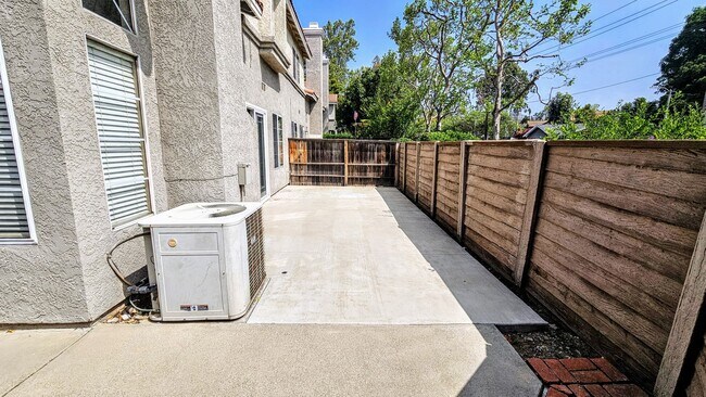 Building Photo - 8429 SNOW VIEW PL RANCHO CUCAMONGA 91730 (...