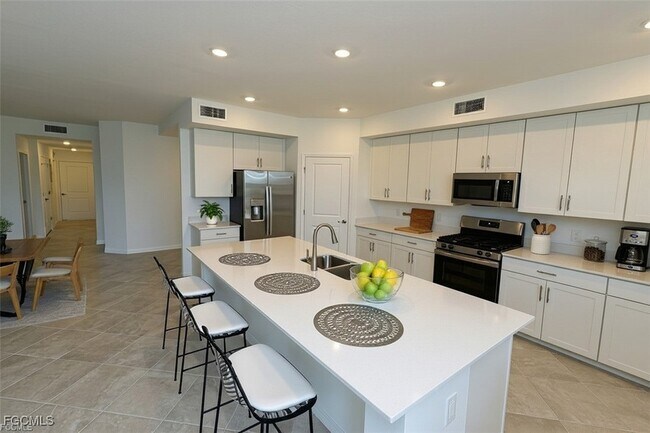 Building Photo - 16572 Kingwood Ln