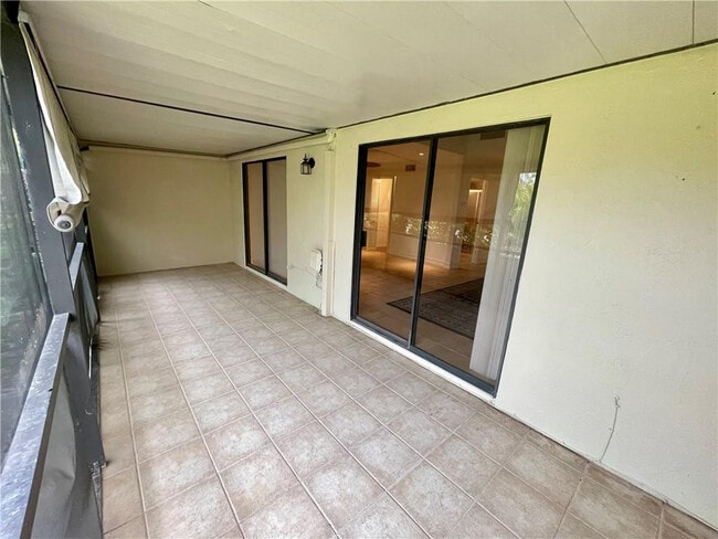 Building Photo - 10253 Riverbend Terrace