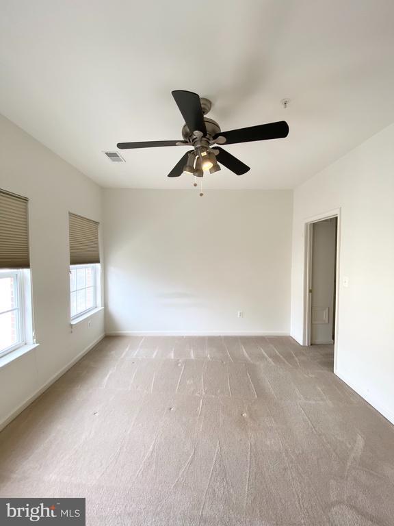 Building Photo - 2663 Manhattan Pl