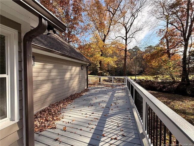 Building Photo - 1610 N Stonegate Dr