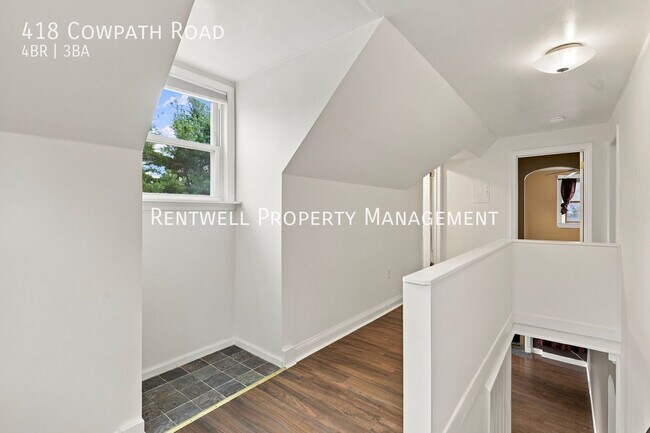 Building Photo - 418 Cowpath Rd