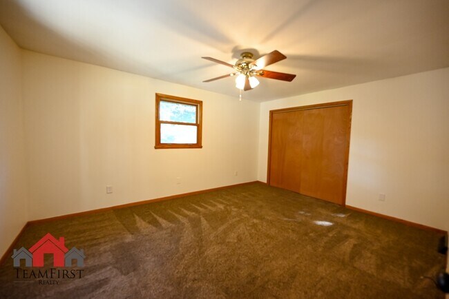 Building Photo - 2401 S Walden Ave