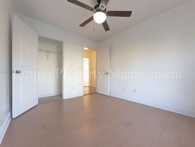 Building Photo - 120 S 9th St