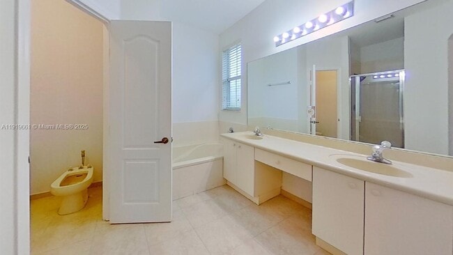 Building Photo - 11229 NW 78th Ln