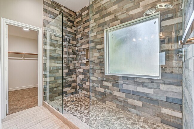 Building Photo - 513 Meadow Bend Dr