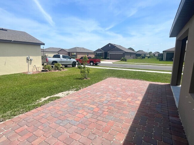Building Photo - 6714 Topaz Dr