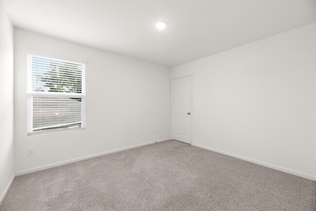 Building Photo - 3603 Admiralty Dr