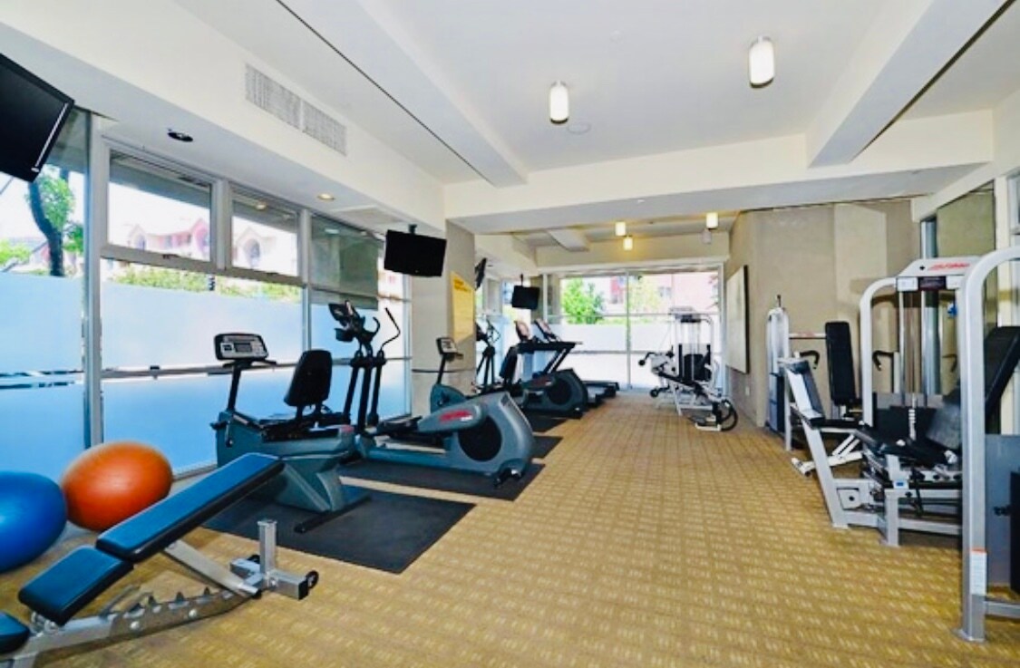 gym - 101 Market St