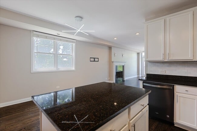 Building Photo - 4541 S Evans Ave