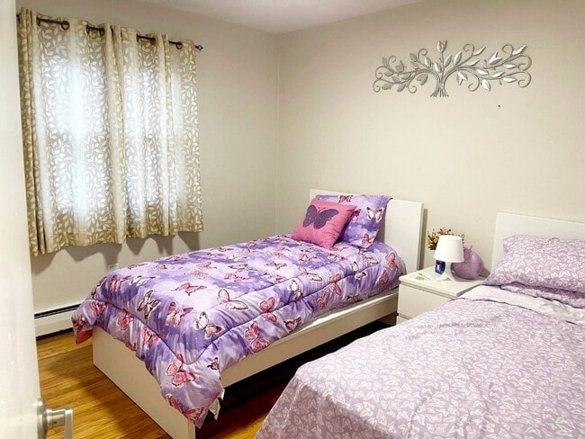 Building Photo - 8 Lawson Ct