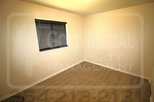 Building Photo - 602 Aries Ave