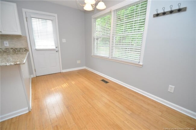 Building Photo - 109 Wood Valley Ct