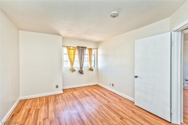 Building Photo - 7686 Selby Ct