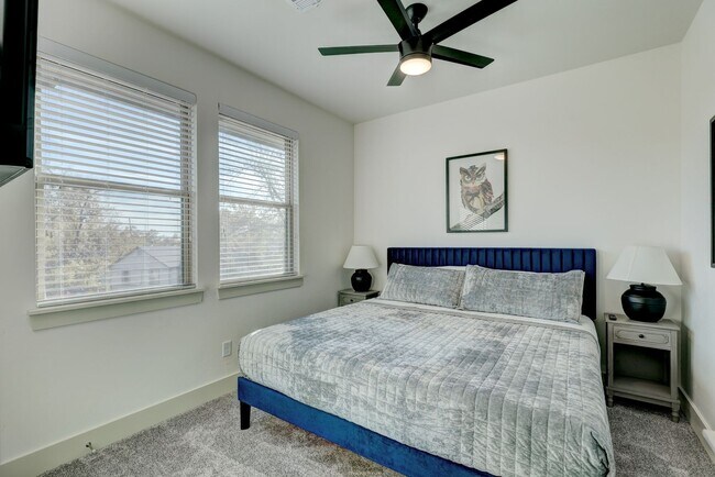 Building Photo - Stunning 4 Bedroom 3 Bath Home