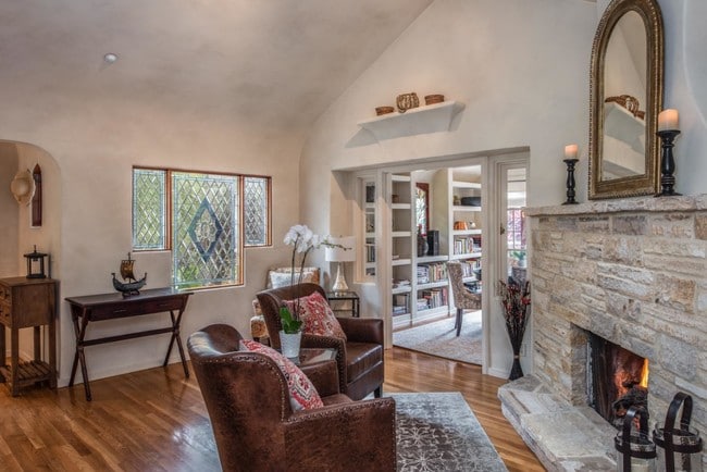 Building Photo - 2505 2nd Ave