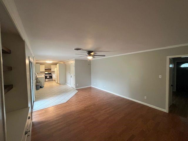 Building Photo - 9527 Emnora Ln