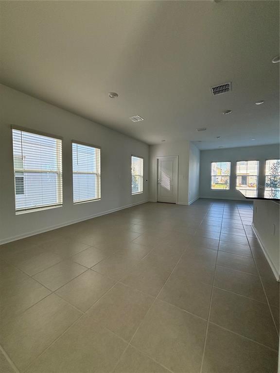 Building Photo - 7444 Ivy Tendril Ave