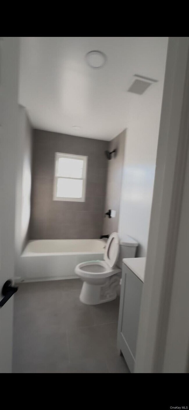 Building Photo - 183-19-183145 145th Ave