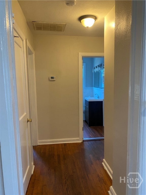 Building Photo - 19 W 53rd St