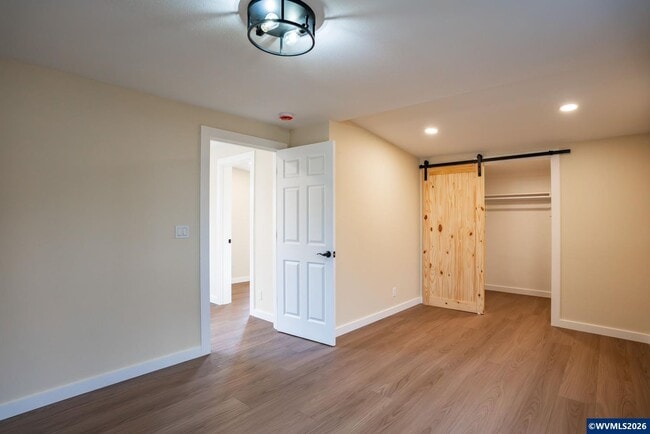 Building Photo - Fully Remodeled 2 Bedroom on a corner lot!