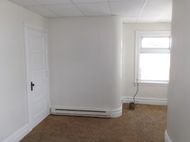 Building Photo - 844A Columbia Ave