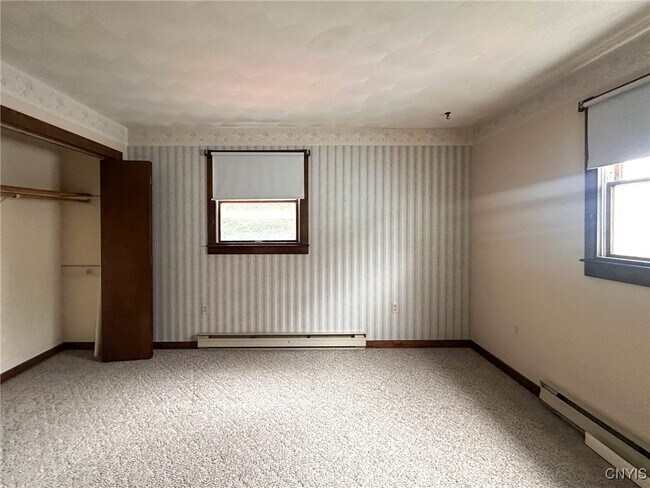 Building Photo - 821 Floyd Ave