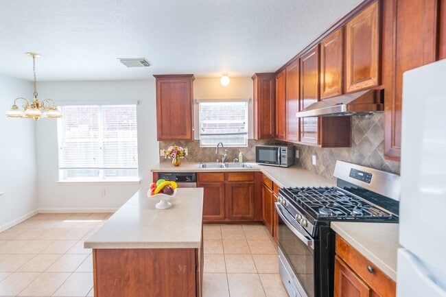 Building Photo - 5111 Juniper Walk Ln