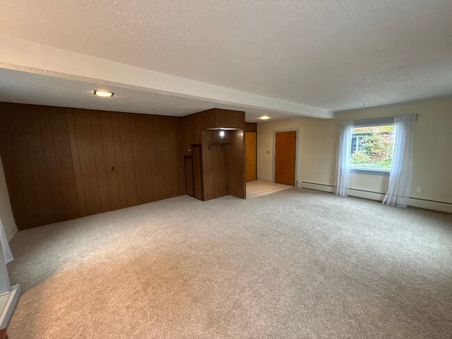 Building Photo - 1947 Marion St SE