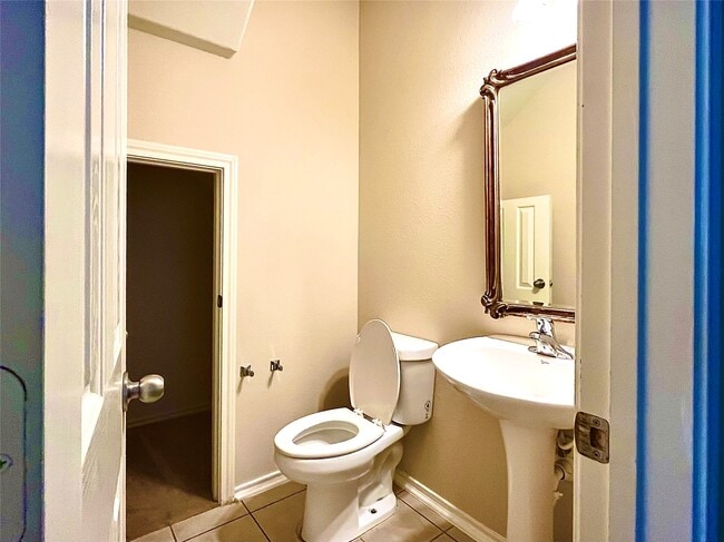 Building Photo - 16219 Sandy Path Ln
