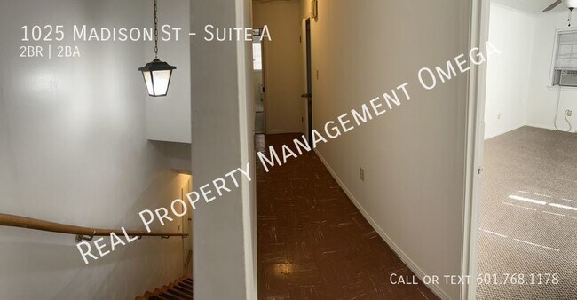 Building Photo - 2 Bedroom 1 1/2 Bath off Fortification Street