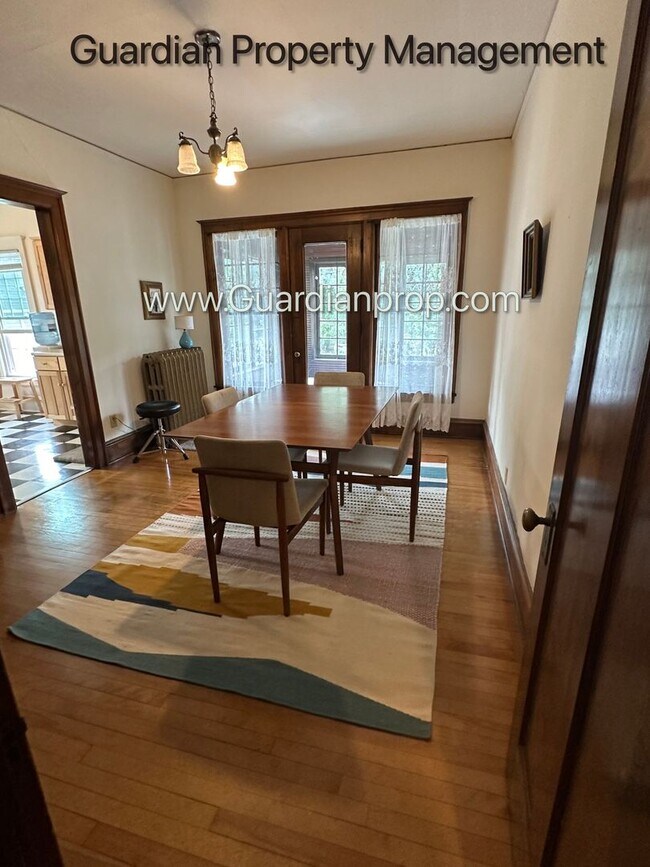 Building Photo - Spacious Prospect Park Upper Level, Sun Ro...