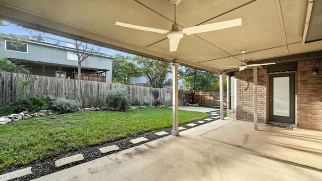 Building Photo - 21210 Malibu Colony