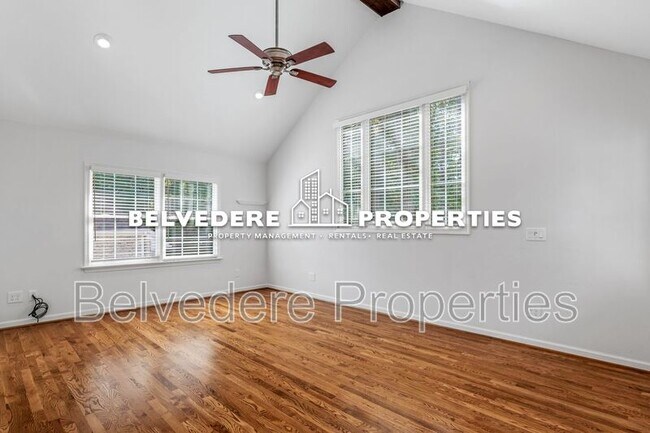 Building Photo - 1403 Regents Park Ln