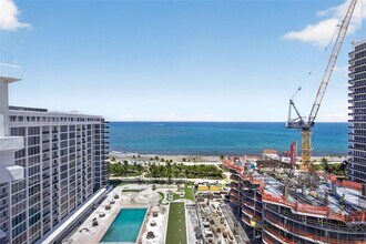 Building Photo - 10275 Collins Ave