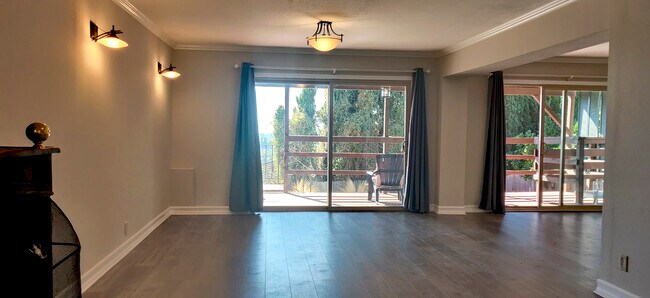 Master Bedroom Facing Back - 2043 Altamont Rd