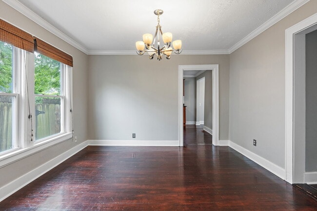 Building Photo - 1012 Cahal Ave