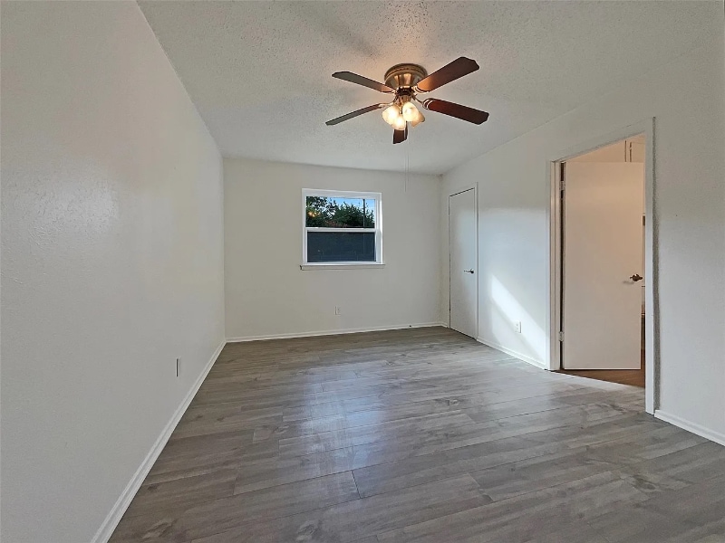 Building Photo - 2369 Laredo Ct