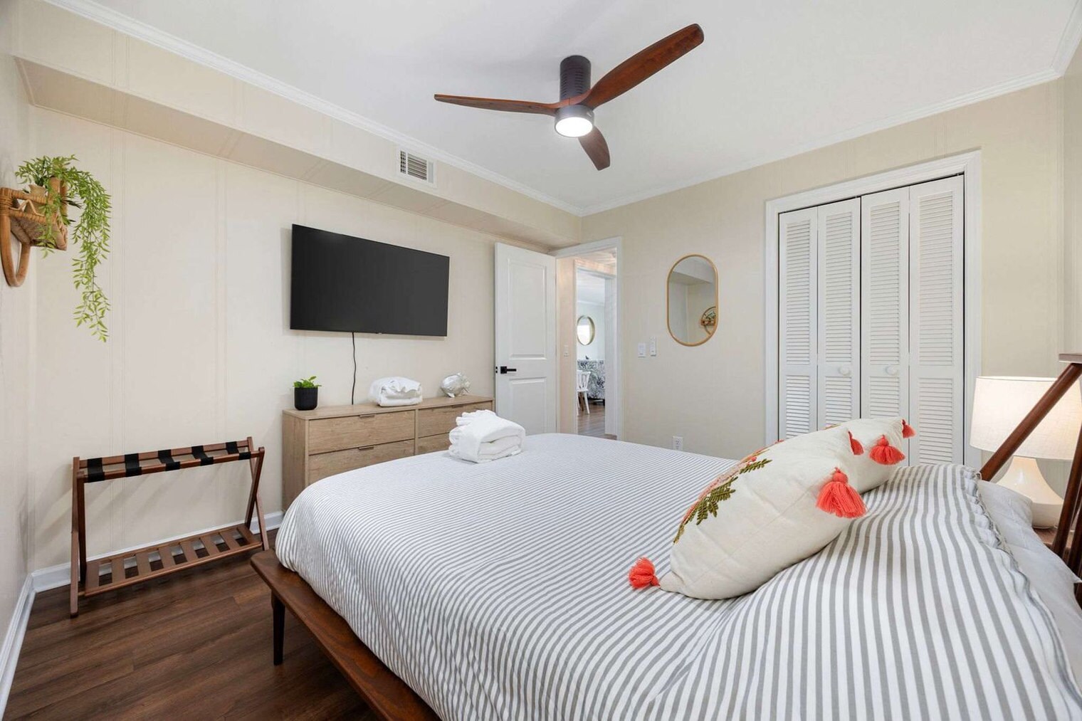 Building Photo - 824 N Waccamaw Dr