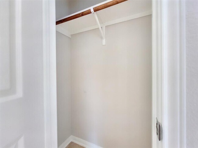 Building Photo - 1715 Chamois Knls