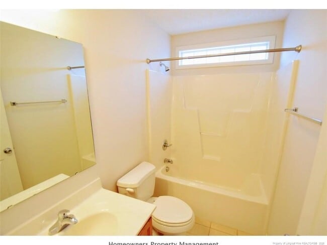 Building Photo - 1420 Burford Ct