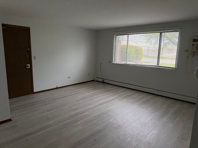 Building Photo - 1465 Abbott Dr